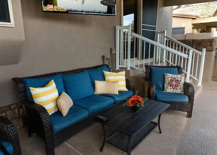 Ocotillo Lakes With Pool Heater, Golf Views, Bbq