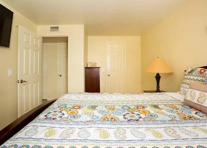 Holiday home Ocotillo Lakes With Pool Heater, Golf Views, Bbq Chandler