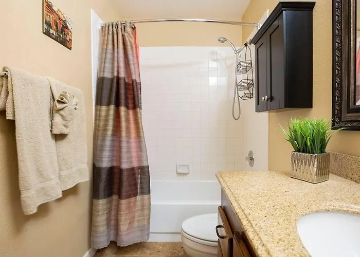 Ocotillo Lakes With Pool Heater, Golf Views, Bbq Holiday home Chandler