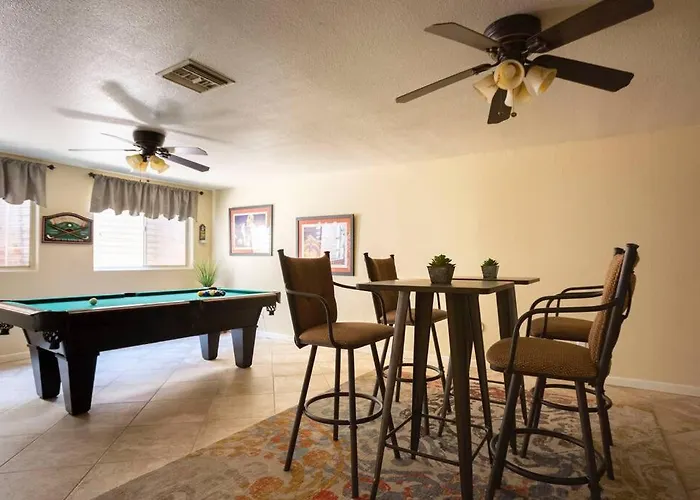 Ocotillo Lakes With Pool Heater, Golf Views, Bbq *