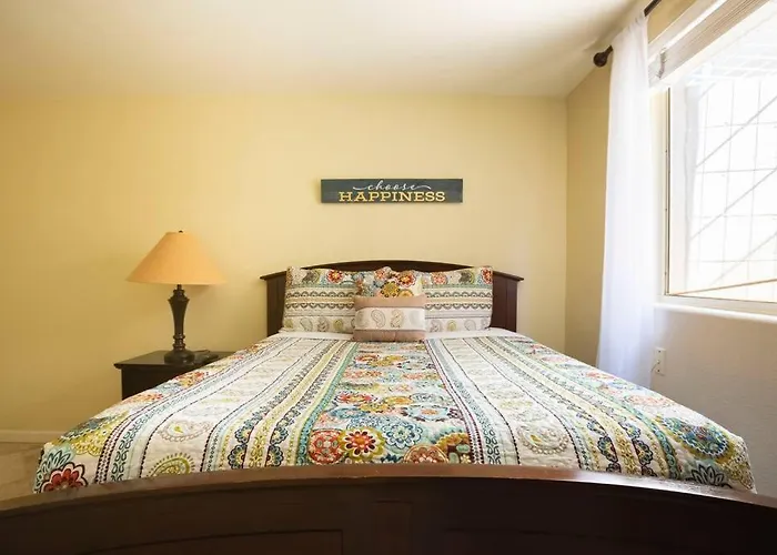 Ocotillo Lakes With Pool Heater, Golf Views, Bbq