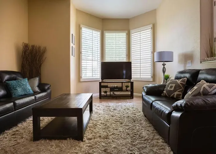 Ocotillo Lakes With Pool Heater, Golf Views, Bbq